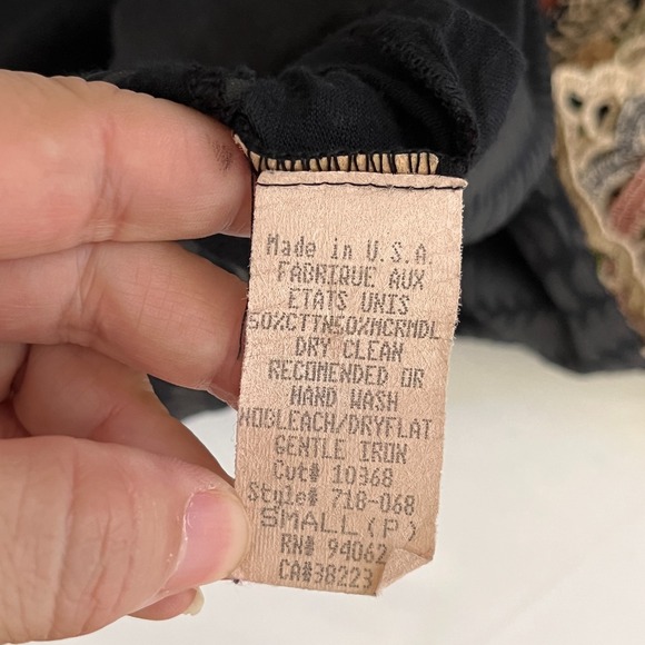 Vintage Language Los Angeles Crochet Flutter Sleeve Top Blouse Boho Peasant Y2K - Picture 8 of 9